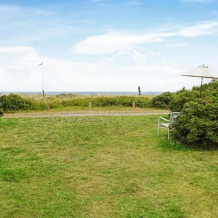 Holiday home Awesome In Samso With House Sea View *