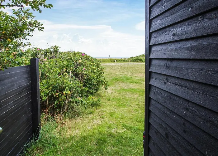 2 Bedroom Cozy In 펜션 *