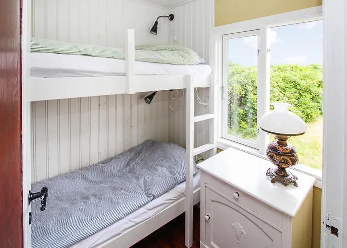 2 Bedroom Cozy In * Samsø