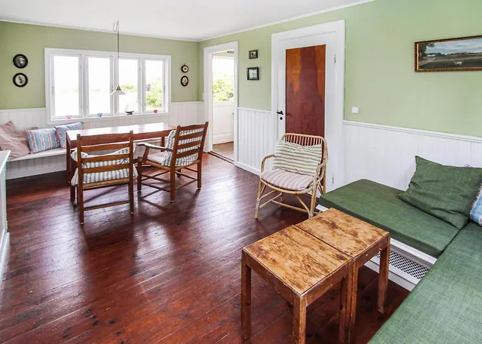 2 Bedroom Cozy In Samsø